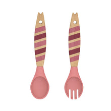 Load image into Gallery viewer, Steti Baby Soft Silicone &amp; Natural wood Baby Utensils, Cute Giraffe Shape Fork Spoon, Easy to Grip, Lovely Patented Design
